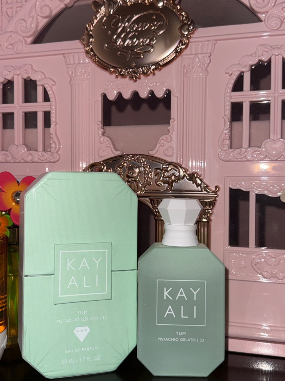 Kayali Yum Pistachio Gelato Eau de Parfum - Mint - Picture 4 of 6